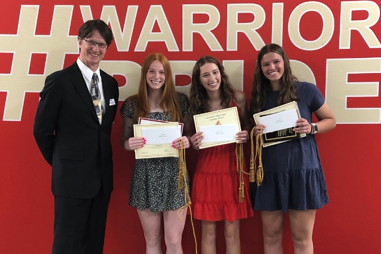 2024 Scholarships Featured Image