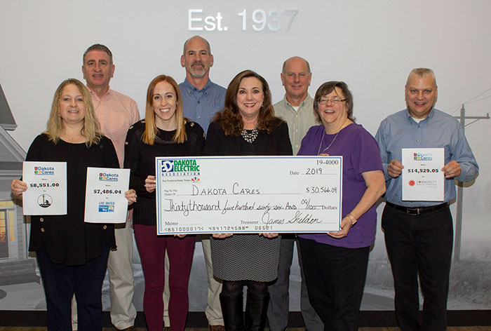 DakotaCares_9022-Circ dakota cares
